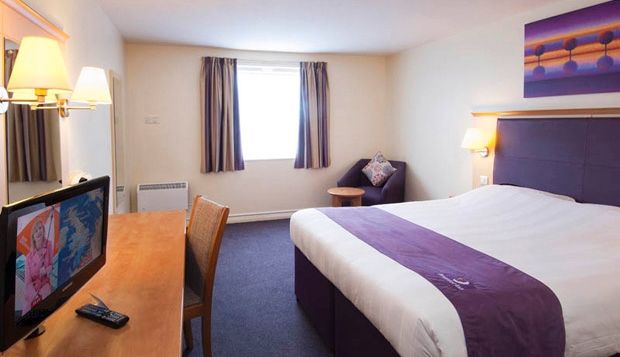 Premier Inn Blackpool Airport Экстерьер фото